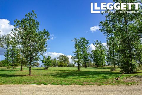 A32657SGU46 - Your Dream Home Awaits Welcome to Plot 12, a remarkable opportunity within an eclectic self-build housing estate. Nestled among established trees and just a short stroll from the charming village of Mauroux, this spacious plot offers th...