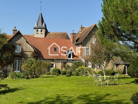 A 10 minutes de Forges-les-eaux, dans un cadre unique et préservé, la maison du XVème siècle fait face à de jolies bâtisses en briques et colombages dont le potentiel pourra être exploité au gré de vos projets. Le jardin paysager aux essences délicat...