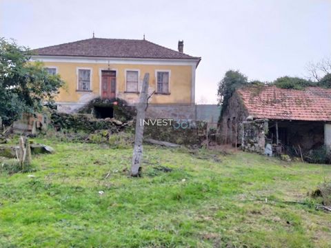 Entdecken Sie dieses außergewöhnliche Bauernhaus in einer malerischen und ruhigen Umgebung in Vila Nova de Cerveira. Mit einer großzügigen Grundstücksfläche von 5.700m² und hervorragender Sonneneinstrahlung bietet diese Immobilie einen einzigartigen ...