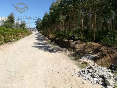 Terreno Industrial para construção de Armazéns, Serzedo, Vila Nova de Gaia Idealizado para desenvolver um projeto de construção de uma nave industrial ou vários armazéns com objetivo comercial. - Como fatores de diferenciação temos : - Terreno bastan...