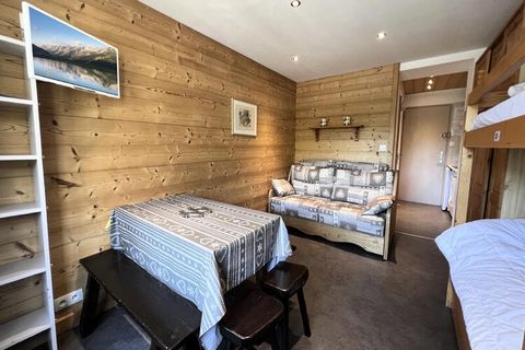 WEISSER BÄR 9 - LA CLUSAZ 3 Personen. / 20 m2 / 1 Zimmer klassifiziert 2 ** NN 3 Personen. / Erdgeschoss / Süden / Mini-WLAN-Box (kostenpflichtige Option) Wohnung im Hochparterre mit Balkon in einer 1971 erbauten Residenz mit 30 Wohnungen, 500 m vom ...