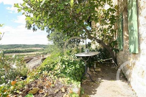 In SERVIERS: Atypical village house with breathtaking views. For lovers of tranquility and charm, this unique village house awaits you. Situated overlooking the village, it offers a tropezienne terrace that reveals a splendid 380° panoramic view. You...