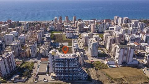 Elegant appartement met twee slaapkamers op 300 meter van de zee Voor wie op zoek is naar een ruim appartement met meerdere slaapkamers en een gunstige ligging, is een appartement in de wijk Mahmutlar een ideale keuze. Dit prachtige gebied heeft een ...