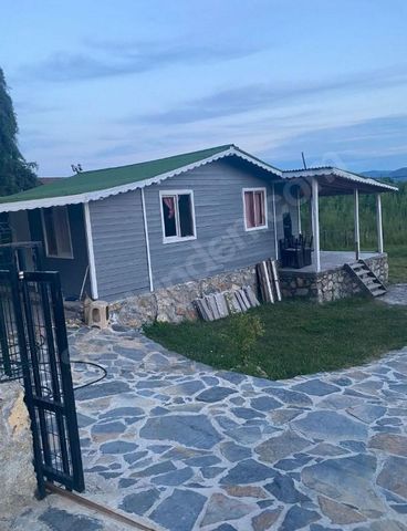 Questa casa privata si trova nella zona di Agva in Turchia è una delle zone più tranquille e circondata dalla natura e da molti alberi è nel centro di Sile Agva 26 mt di distanza dall'autostrada principale A pochi passi da Agva si trova in famosi bou...