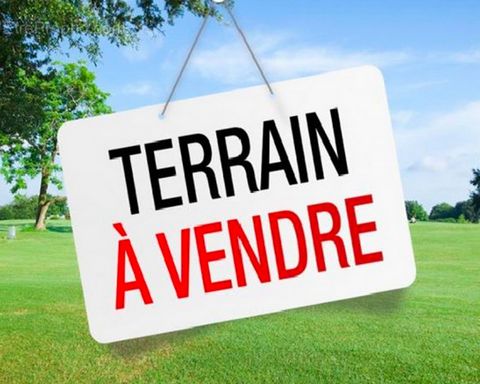 Profitez des derniers instants du PTZ 2023, idéal premier achat. Terrain plat viabilisé de 309 m² idéalement situé à quelques minutes à pied de la gare Ligne J Saint Lazare, commerces et écoles à proximité. Possibilité de construire une maison à étag...