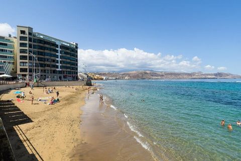 La maison à Las Palmas de Gran Canaria possède 3 chambre(s) et Capacité pour 5 personnes. Logement de 90 m² confortable et grand, avec vue sur le jardin. La location se trouve à 25 m du restaurant 