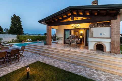 Nestled along Via Aurelia Sud, just outside Viareggio, The Luxury Beach Villa boasts an enviable location right in front of the serene pinewood facing Darsena and Lecciona beaches. This cozy Italian Riviera hayloft villa, once a fisherman’s house bui...