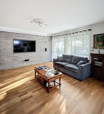 À vendre – Rue Daguerre, appartement familial avec loggia et parkings