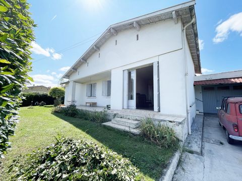 Maison traitionnelle sur parcelle arborée