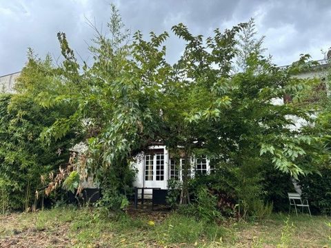 Maison de 260 m2 à rénover proche du Parc Bordelais