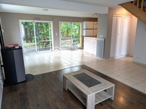 MAISON AVEC 5 CHAMBRES A PELLOUAILLE LES VIGNES