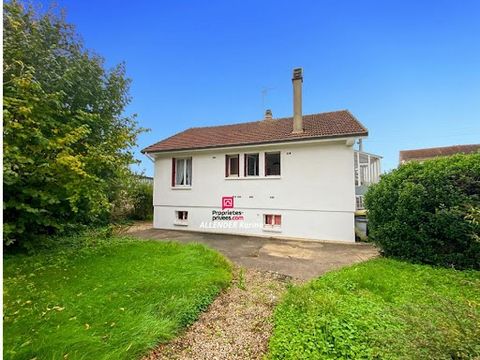 Dans l'Yonne (89), sur la commune de Saint Clément maison deux chambres. Karine ALLENDER vous propose : proche des commerces, écoles et transports ce pavillon, il vous offre au rez-de-chaussée : une entrée , un salon/ séjour avec cheminée insert, une...