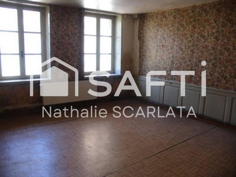 BEAU POTENTIEL POUR CETTE MAISON EN PIERRE de 147 m² A RENOVER