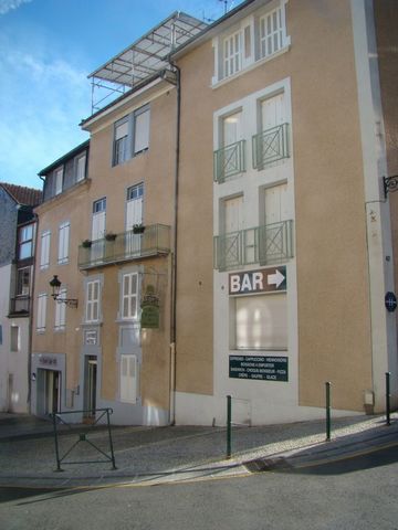 Dpt Hautes Pyrénées (65), à vendre LOURDES Café - Hotel - Restaurant