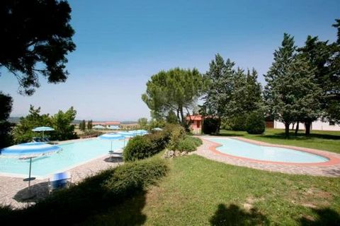This spacious holiday home is situated in Montaione. Ideal for a family or a group, there are 3 bedrooms and can accommodate 8 guests. A shared swimming pool is in place for you to relax and take a refreshing dip after a long day. Montaione town cent...