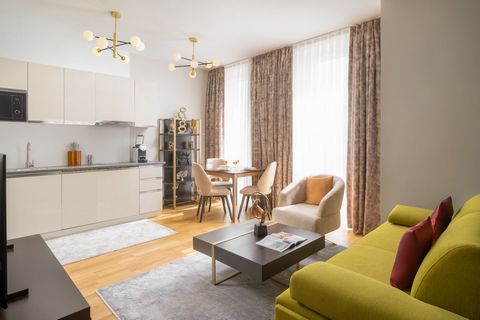 The beautiful apartment for up to 4 people is perfect for young families and couples - in the ideal residential area of Vienna with perfect connections to the center and the countryside. Schönbrunn can also be reached in just a few minutes. The apart...