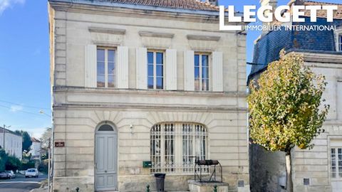 A17600 - Light and airy elegant stone house with 19th century proportions in rural village with shops Information about risks to which this property is exposed is available on the Géorisques website : https:// ...