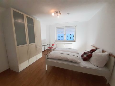 D - E - F - KR Deutsch Englisch Francais Hangul The apartment has 3 rooms on 72 square meters offering a balcony as well. The apartment is very bright and fully equipped with all necessary things. The master bedroom has a double bed for 2 persons and...