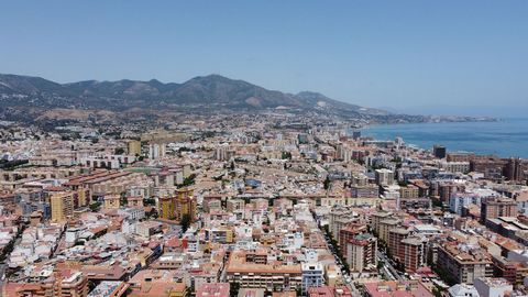 Fuengirola , Costa del Sol Incredible investment opportunity in Fuengirola, Costa del Sol! Successful hostel with more than 25 years of history and with a license for 12 rooms (doubles and triples) Great investment opportunity, with more than 85% occ...