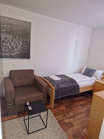 Tilly Apartment is located in Hannoversch Münden, 24 km from Museum Brothers Grimm, 24 km from Kassel Central Station, and 30 km from Bergpark Wilhelmshoehe. It features city views and free WiFi throughout the property. This apartment is equipped wit...
