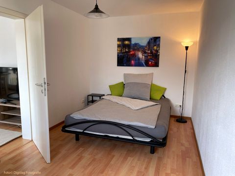 Bright, friendly, furnished 1.5 - room non-smoking apartment, 42 sqm, 1st floor, large balcony with sun awning in a small, well-kept residential complex in the heart of Germering near Munich. Central location: All shops for daily needs in the immedia...