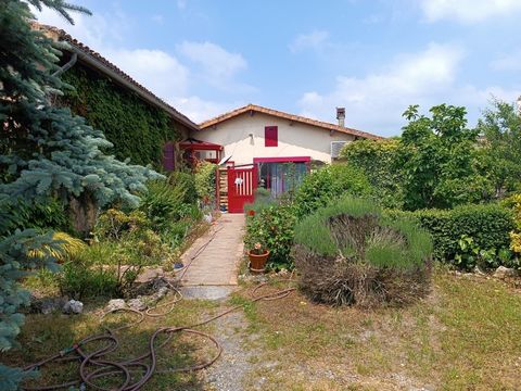 Dpt Gironde (33), viager à vendre LE HAILLAN maison P6 de 256 m² - Terrain de 1 007 m²