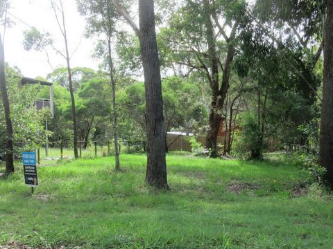 A couple of trees but mostly cleared.. Quiet street close to everything...walk to Bowls club for a cold one..! One of our Island builders could build a three bed / two bath home for you for about $195,000 and it could be ready in about 120 days from ...