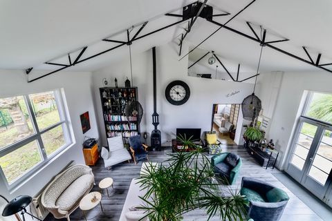 Dpt Yvelines (78), à vendre AUTOUILLET maison 6 pièces de 198 m² - Terrain de 1 280,00 m²