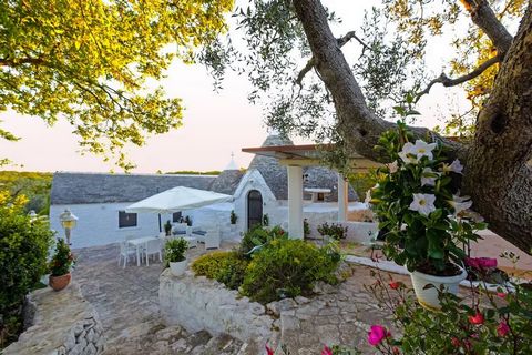 Positioned in the charming district of Chiatante in Locorotondo, between the provinces of Brindisi and Bari, these renovated trulli offer a luxurious and tranquil experience, representing a perfect blend of captivating history and modern comfort. The...