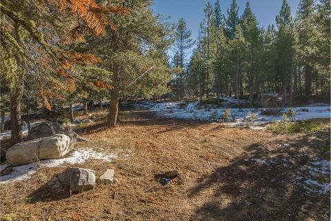 Lovely corner lot with septic installed. Gentle terrain and sunny location with granite boulders dotting the landscape. What a great High Country property in a special subdivision with cul-de-sac roadways so no thru traffic!