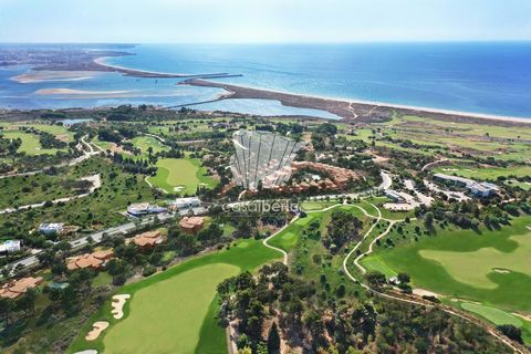 Contemporary style flat, facing east and overlooking the sea and the Alvor estuary, inserted in one of the most prestigious Golf resorts in the Algarve. The flat is comprised of one bedroom, bathroom, and an open plan kitchen and living room with acc...