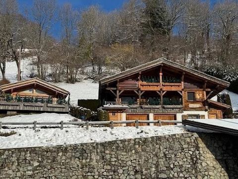 Discover the alpine chalet experience and let yourself be charmed by the authenticity of this property comprising 2 chalets nestled on the side of Coline on a landscaped enclosed plot and benefiting from a south-facing exposure with its 2 terraces of...