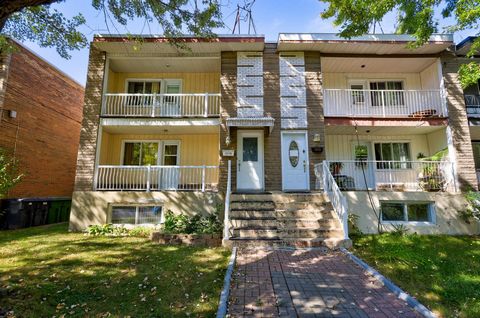 Come and discover this corner property on 3 floors, located in the east end of Montreal, offering a rare investment opportunity. This property enjoys a privileged location, ideal for families or professionals looking for tranquility while being close...