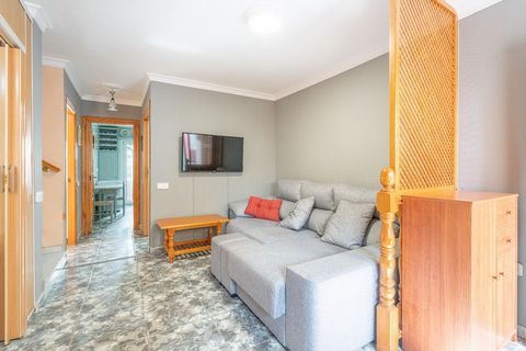 The property consists of two floors. On the ground floor we find a large living room that has access to a very bright outdoor patio, a large kitchen with laundry room that has great storage capacity and to complete the functionality of the floor, a c...