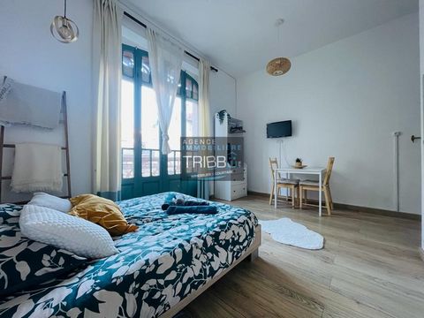 EXCLUSIVELY at TRIBBU, come and discover this charming furnished studio of about 18m2 in the heart of Amélie-les-Bains, close to all shops. This studio apartment is located in a secure condominium building with 2 separate entrances. It is on the grou...