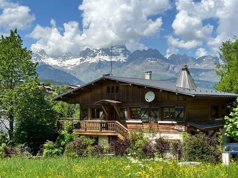 A visit is in order to discover this traditional chalet of 140 m2 facing south-west on 2 levels, set in 1600m2 of grounds and woodland with a stream. The chalet is cleverly laid out with a 50m2 garden level comprising 2 bedrooms with access to the ga...