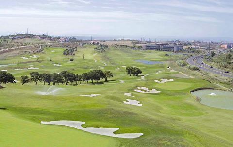 Oeiras Golf Residences Uma localização privilegiada rodeada de natureza e com excelentes acessos. Ar puro, num ambiente de qualidade, tranquilo e seguro. Uma zona de baixa densidade de construção, perto de tudo, a meio caminho entre Lisboa e Cascais....