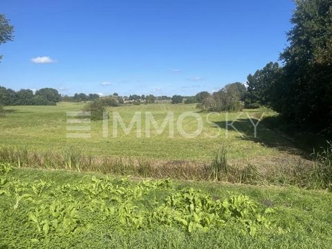 Wilt u uw heldere, zonnige en rustige familiedroom vervullen in een groen veld? Gelegen in een rustige en kindvriendelijke buurt, is het tijd om deze droom waar te maken en een van de laatste bouwkavels in deze aantrekkelijke omgeving veilig te stell...