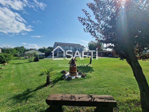 Située à Labarthe-Inard (31800), cette charmante maison de 101 m² sur un terrain spacieux de plus de 1800 m² offre un cadre de vie paisible tout en étant à proximité des commodités. Labarthe-Inard, commune dynamique, allie nature et pratique avec ses...