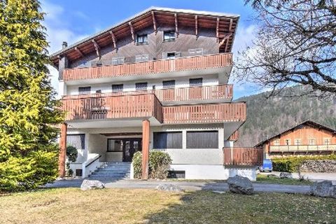 Die Residenz liegt 500 m vom Zentrum von Morzine, den Skiliften und dem ESF entfernt. Kostenloser Shuttleservice vor der Residenz. Zweizimmerwohnung im 3. Stock (ohne Aufzug) einer zentrumsnahen Residenz (Südwestausrichtung) mit einer Wohnfläche von ...