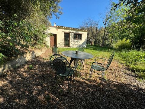 LLT01 - Llorá, farm; Discover your rural oasis in the charming town of Sant Martí de Llémena, Girona. Remax Brava G presents you this magnificent property for sale in Llora, with an extensive 6000m2 plot that offers endless possibilities to enjoy nat...