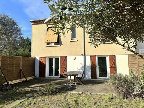 Située dans le quartier prisé de Pasteur, cette maison entièrement rénovée offre un cadre de vie idéal. Composée de 4 chambres spacieuses et lumineuses, elle dispose également d'un grand garage et d'un jardin aménagé, parfait pour profiter des beaux ...