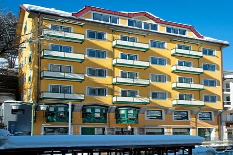 This charming two-bedroom apartment, perfect for up to 4 guests, is located on the 4th floor of a well-equipped building in the heart of Bad Gastein. One of the bedrooms features a double bed, while the second bedroom has two single beds, making it i...