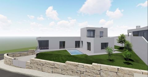 4 bedroom villa with swimming pool, under construction, set in a quiet area of the countryside, close to the city. A big plus for buyers is the ability to choose the finishing materials for their own home! Expected completion of the work: 10 months. ...