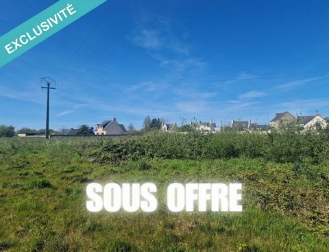 Situé à Cléder (29233), ce terrain de 551 m² offre un cadre tranquille et propice à la construction d'un futur foyer. Cette commune du Finistère est réputée pour son environnement préservé, ses paysages côtiers pittoresques, et sa proximité avec de b...