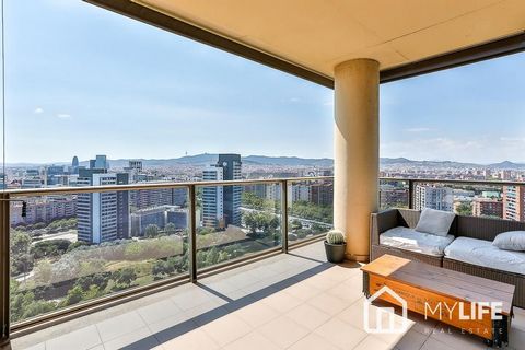 MyLife Real Estate präsentiert dieses fantastische Grundstück von 135 m2 sowie eine 27 m2 große Terrasse in einer der exklusivsten Gegenden von Barcelona, Diagonal Mar. Beschreibung Dieses 135 m2 große Gebäude befindet sich im 17. Stock eines moderne...