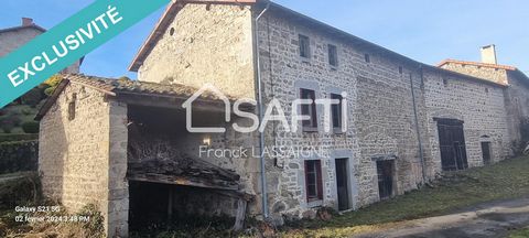 A 10mn d'Ambert dans un hameau au calme et bien ensoleillé... cet ancien corps de ferme à restaurer avec un fort potentiel... côté habitation une cuisine, une arrière pièce... au 1er étage 3 chambres + combles... Etable + belle surface pour la grange...