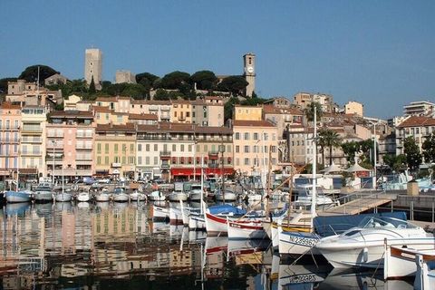 Array Welcome to our wonderful apartment! The apartment is located on the 6th and last floor of a nice building in the heart of Cannes. It is located in the famous Hoche street, the only pedestrian street in the center. It has an amazing panoramic vi...