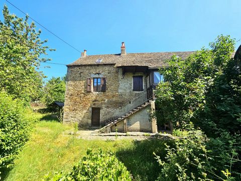 10min de Colombiès, charmante maison et sa grange sur un terrain d'environ 1300m²