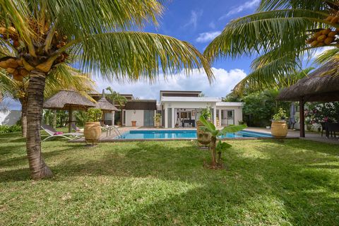 Reference: MU1174VATLCR Accessibility: Mauritians & Foreigners (Purchase entitles you to a Mauritian residence permit) Location: Grand Baie, Mauritius Category: Resale Status: Immediately habitable Type: Modern RES villa Description • Modern villa • ...